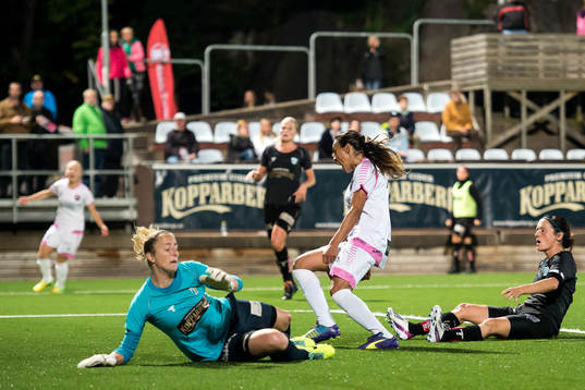 Rosengårds Marta Viera Da Silva jublar