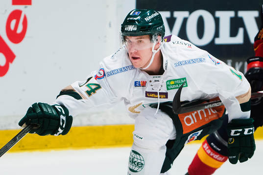 Färjestads Jesper Jensen hakas