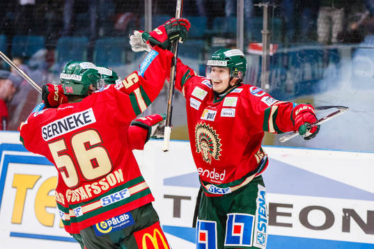 Frölundas Artturi Lehkonen (t h) jublar