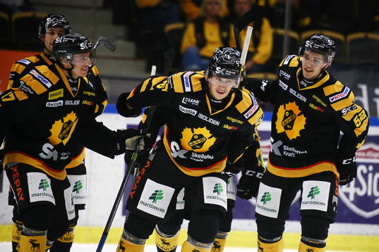 Skellefteås Martin Sevc  jublar