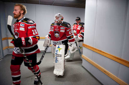 Malmö Redhawks Jens Olsson, målvakt Pontus Sjögren och
