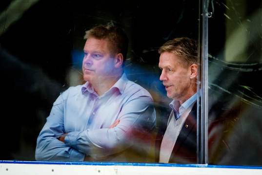 s assisterande tränare Thomas Fröberg och tränare Peter