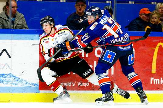 Luleås Peter Cehlarik och Växjös Alexander Johansson