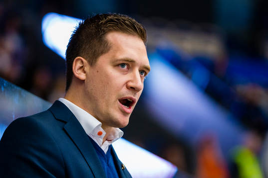 Växjös tränare Sam Hallam