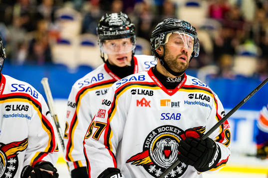 Luleås Per Ledin hänger med huvudet