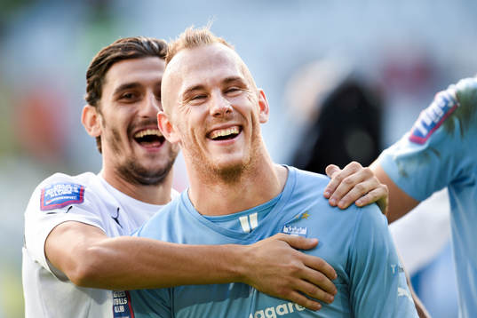Malmö FFs Agon Mehmeti och Magnus Eriksson jublar
