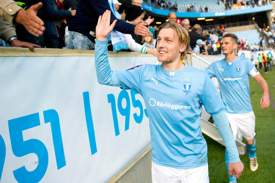 Malmö FFs Emil Forsberg tackar publiken