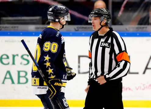 s Ted Brithén inte överens med domaren Mikael Andersson