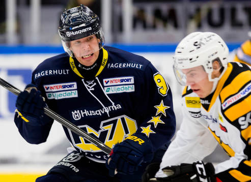 s Björn Melin mot Skellefteås Pär Lindholm