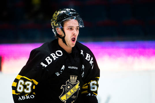 s Joakim Hagelin