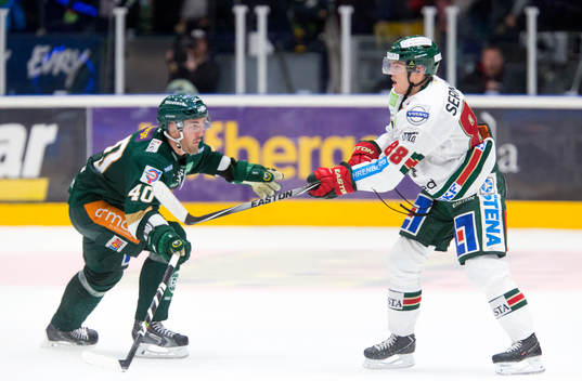 Färjestads Niclas Arell och Frölundas Andreas Johnson