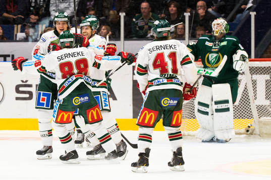 Frölundas Mathis Olimb reducerar till 1-1 och jublar