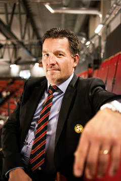 Brynäs Sportchef Stefan Bengtzén före ishockeymatchen i