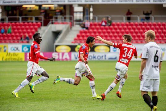Kalmars Romário Pereira Sipião gör 1-0 och jublar