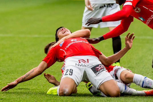Kalmars Romário Pereira Sipião gör 1-0 och jublar