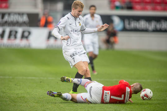 Häckens Simon Gustafson och Kalmars Mats Solheim