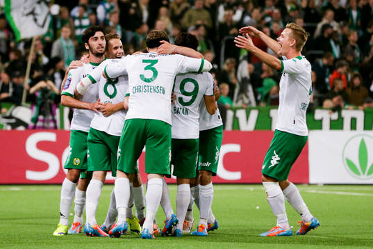 Hammarbys spelare jublar