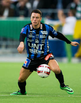 Sirius Kerim Mrabti med bollen