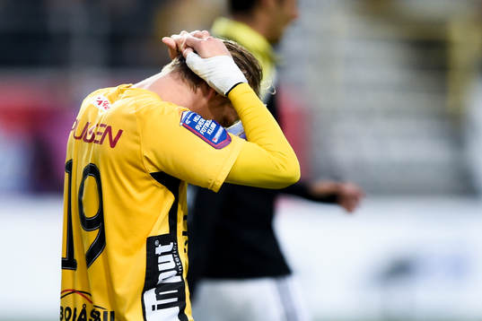 Elfsborgs Simon Hedlund deppar