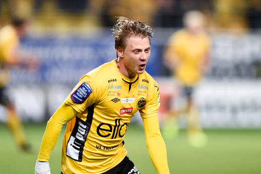 Elfsborgs Simon Hedlund jublar