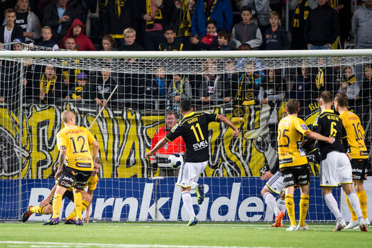 s Nabil Bahoui kvitterar till 1-1