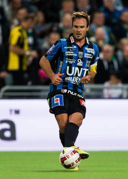 Sirius Niklas Busch Thor med bollen