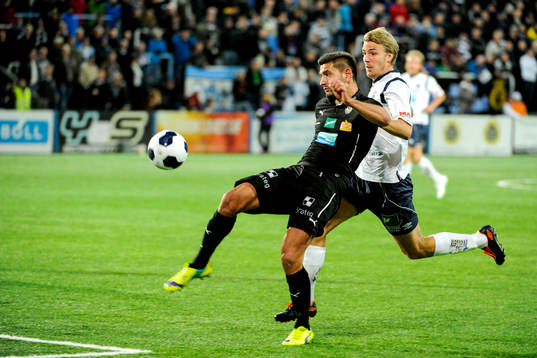 Gefles Johan Oremo och Örebros Ilir Berisha