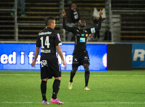 Örebros Alhassan Kamara jublar