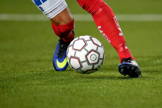 Boll, fötter och skor