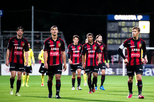 Brommapojkarnas Gabriel Petrovic ,Mauricio Albornoz,