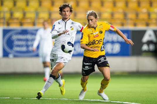 Elfsborgs Anton Andreasson (h) och Häckens Sebastian