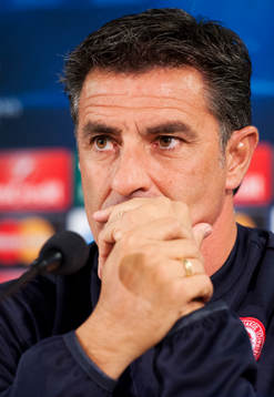 Olympiakos tränare José Miguel González Martín del Campo