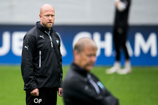 Malmö FFs assisterande tränare Olof Persson och i