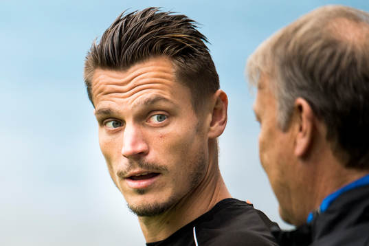 Malmö FFs Markus Rosenberg pratar med tränare Åge Hareide