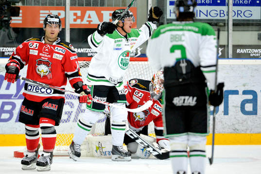 Rögles Robin Sterner jublar