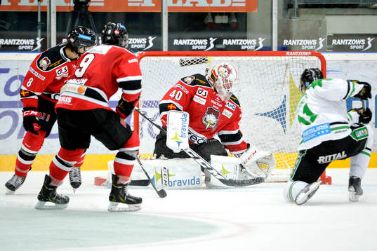 Rögles Robin Sterner gör 3-1 bakom Malmö Redhawks