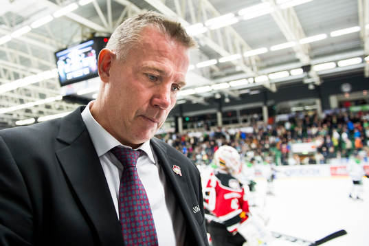 Malmö Redhawks tränare Mats Lusth deppar