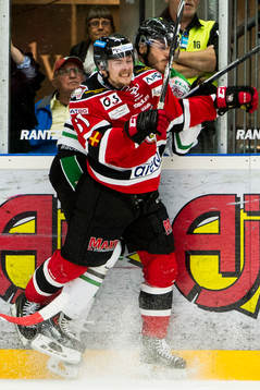 Malmö Redhawks Nicklas Jadeland och Rögles Almen Bibic