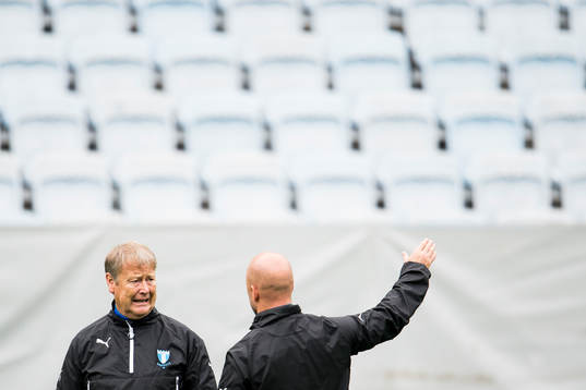 Malmö FFs tränare Åge Hareide och assisterande tränare