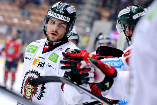 Frölundas Mikael Wikstrand jublar