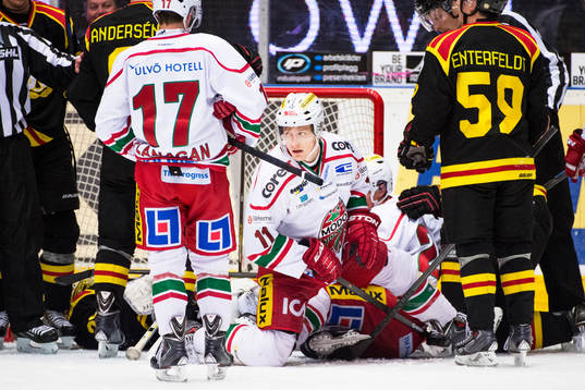 Modos Simon Önerud deppar