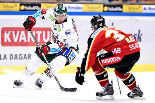 Frölundas Joel Lundqvist med pucken