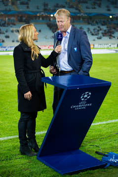 Malmö FFs tränare Åge Hareide intervjus av Viasats Frida