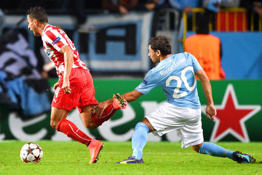 Olympiacos Omar Elabdellaoui och Malmö FFs Ricardo