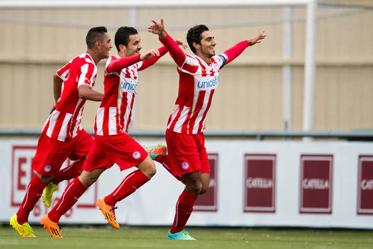 Olympiakos Nikolaos Vergos (th) jublar