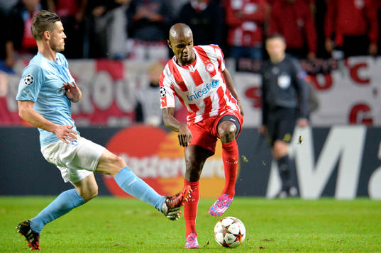 Malmö FFs Markus Rosenberg och Olympiacos ?ric Abidal