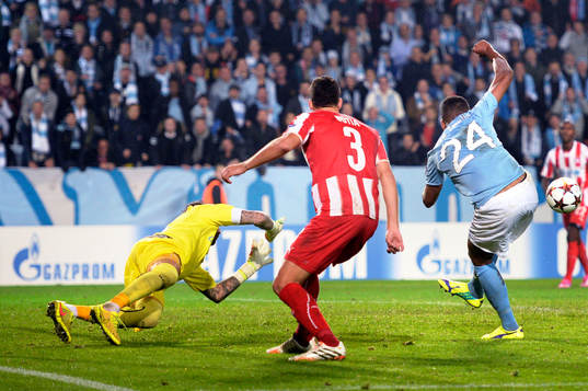 Malmö FFs Isaac Kiese Thelin med ett jätteläge som han