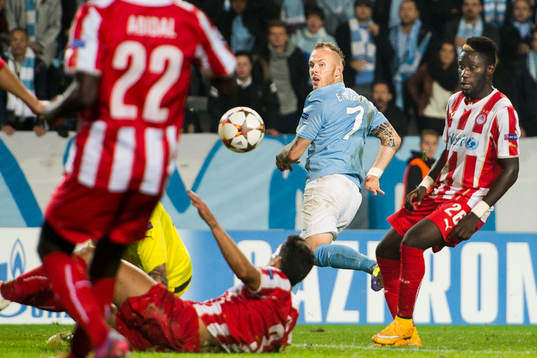 Malmö FFs Magnus Eriksson med en farlig målchans