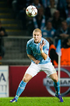 Malmö FFs Anton Tinnerholm nickar