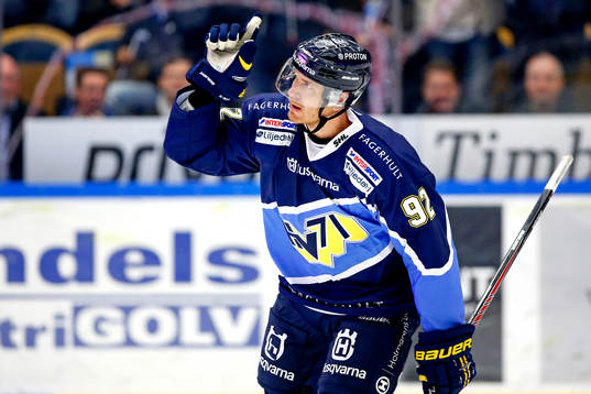 s Teemu Laine jublar